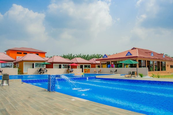 Camping idéal avec piscine à deux pas du puy du fou